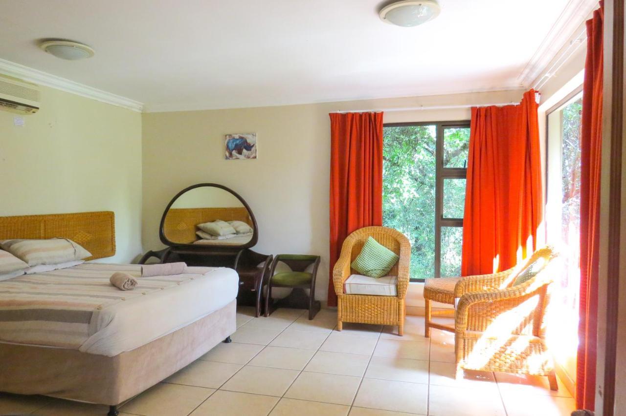 Umkhumbi Lodge Hluhluwe Extérieur photo