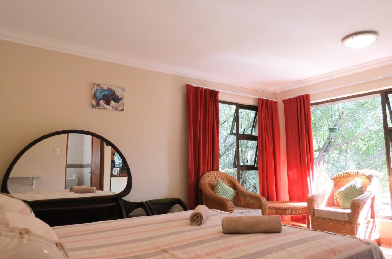 Umkhumbi Lodge Hluhluwe Extérieur photo