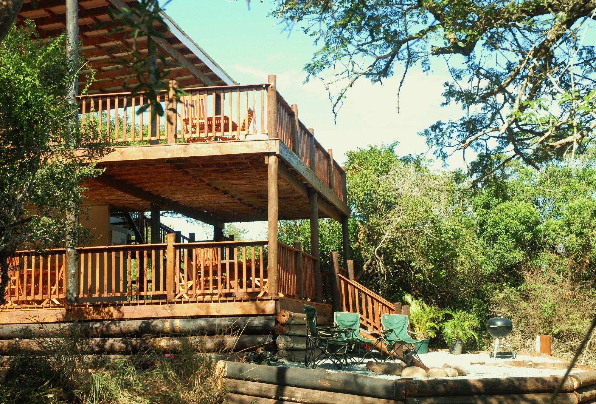 Umkhumbi Lodge Hluhluwe Extérieur photo