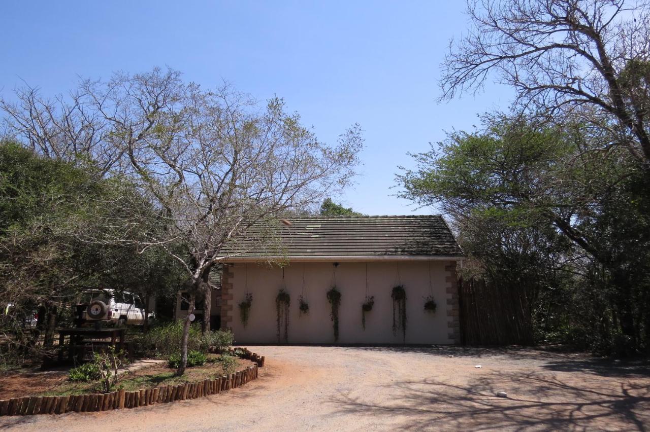 Umkhumbi Lodge Hluhluwe Extérieur photo
